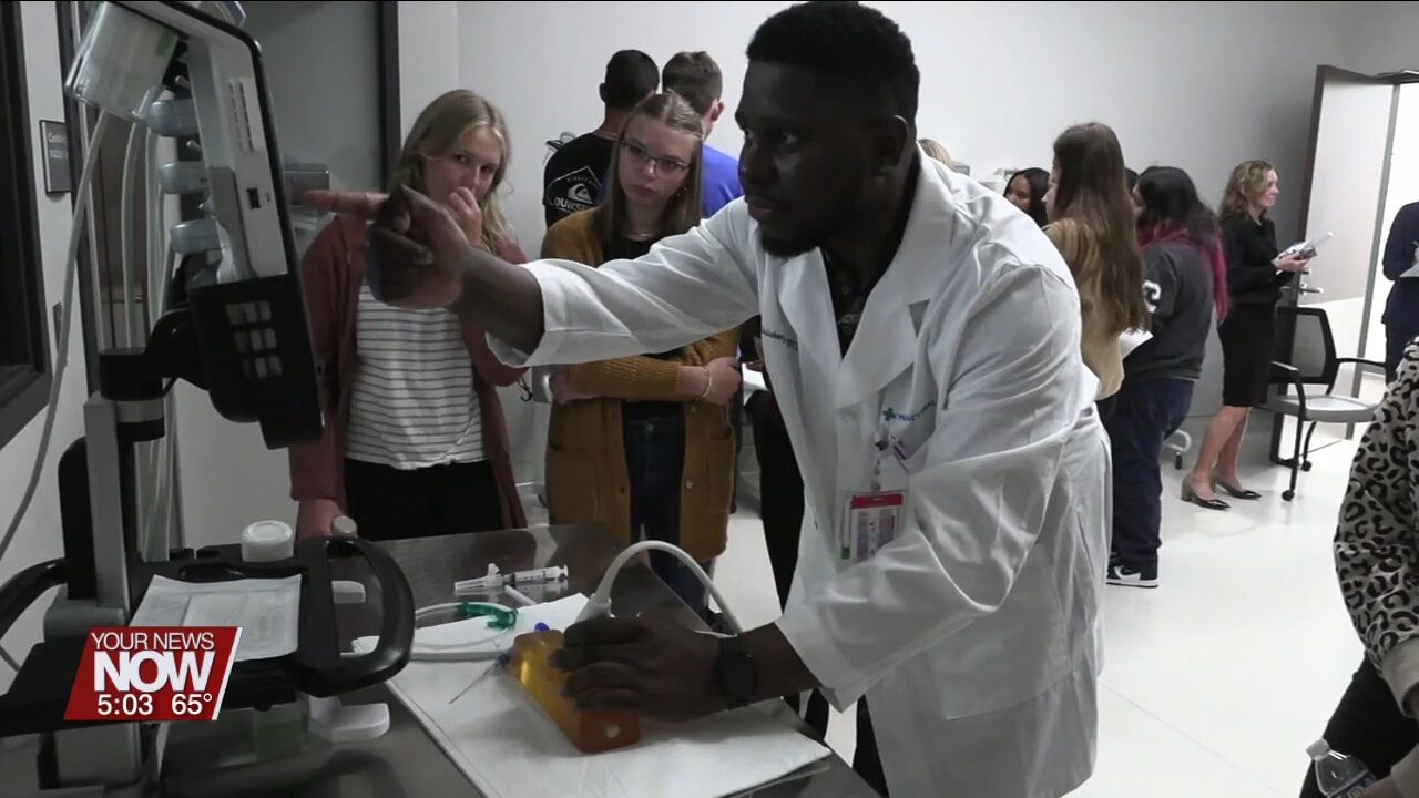High schoolers get a hands-on look into medical field careers
